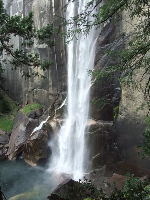 Yellowstone Waterfall