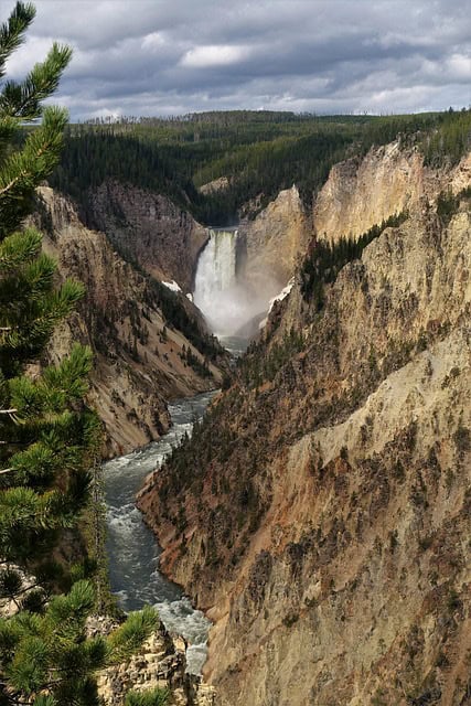 Yellowstone Waterfall