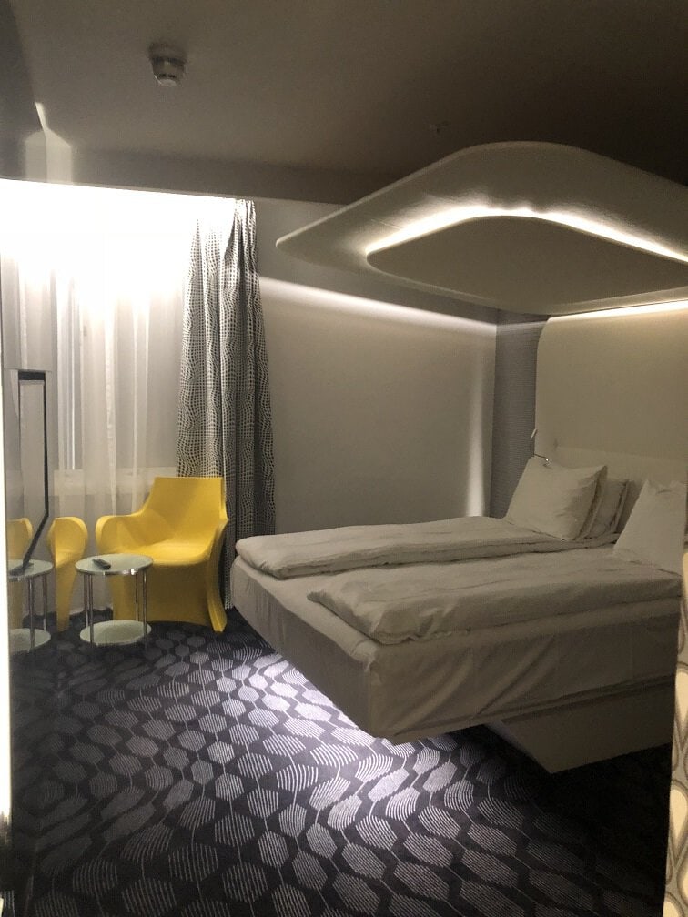 Magic Hotel Korskirken.