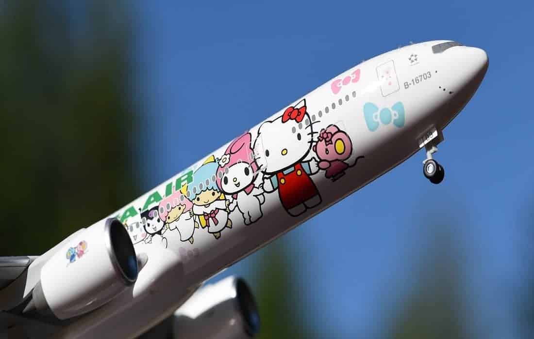 HELLO KITTY JET EVA AIR AIRBUS A330-200-