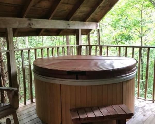 Hocking Hills State Park Ohio Hot Tub
