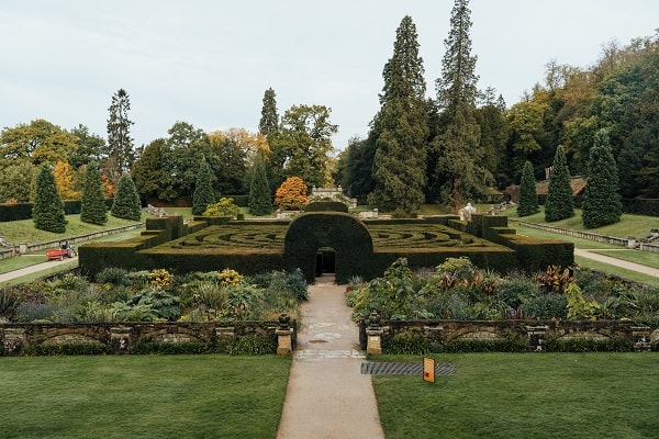 autumnal-view-of-the-maze-credit-dpc-photography