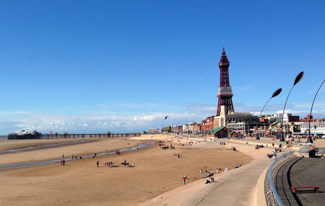 towns to visit near blackpool