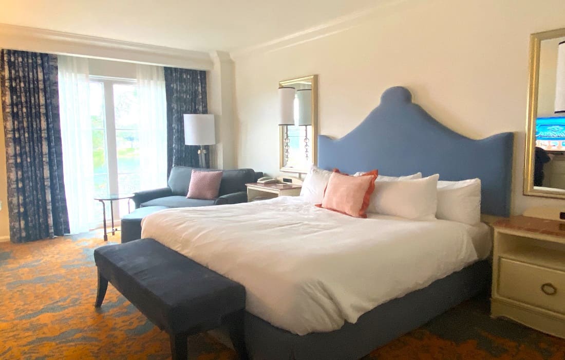Portofino Bay Hotel Room
