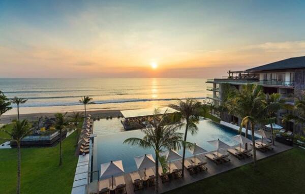 Travel To Bali's Most Magnificent Resorts