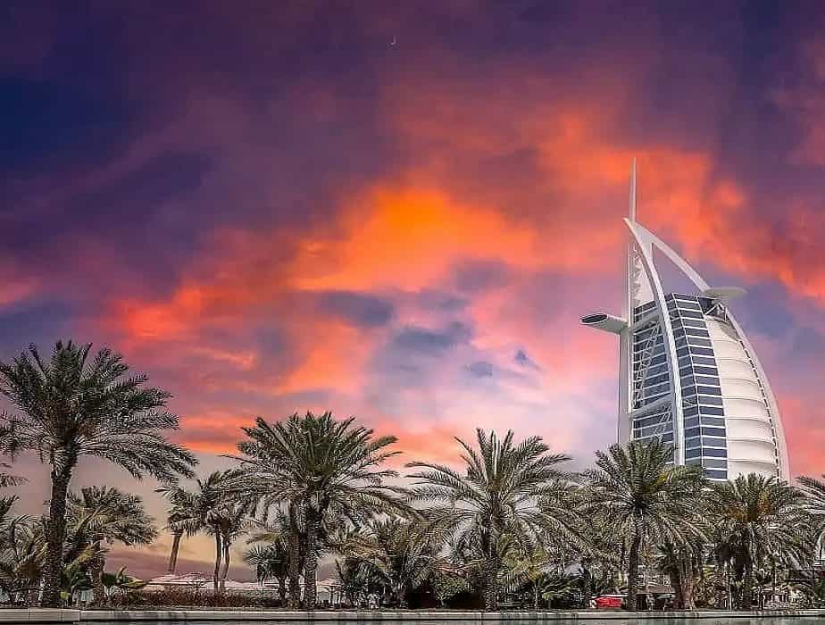 The Best Hotels In Dubai Cover