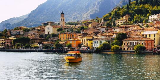 Italy's Secret to Happiness - Cracking the Code!