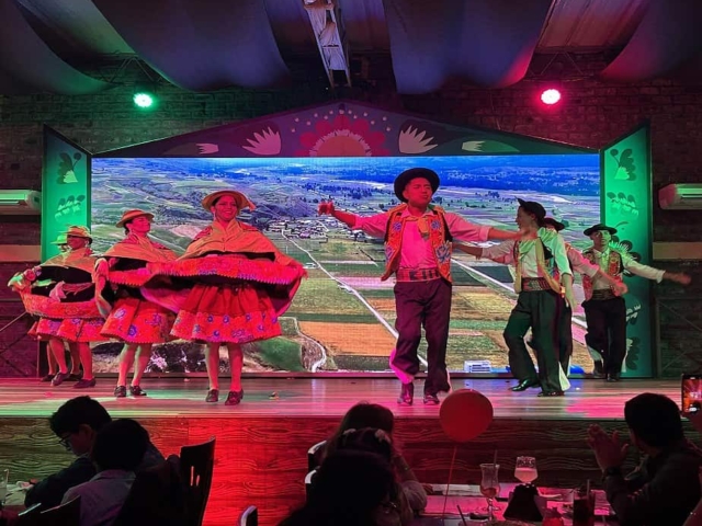 Dpaso Hacienda - Dinner Show in Lima