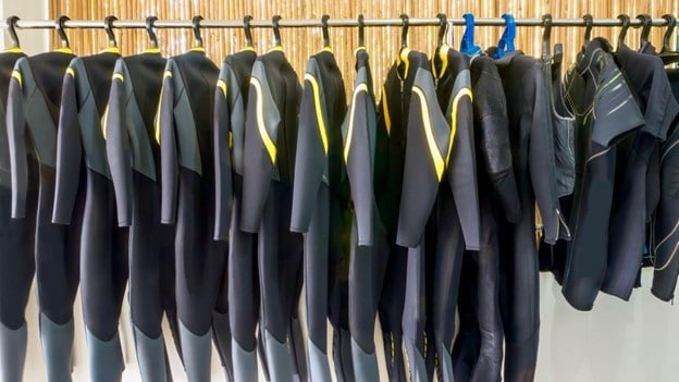 Storing a Wetsuit When Travelling