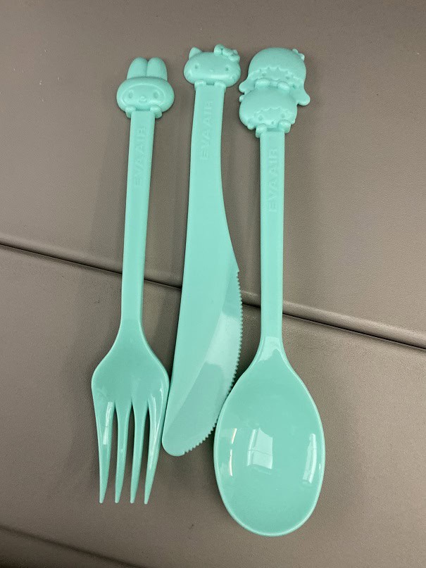 Hello Kitty Flight Utensils