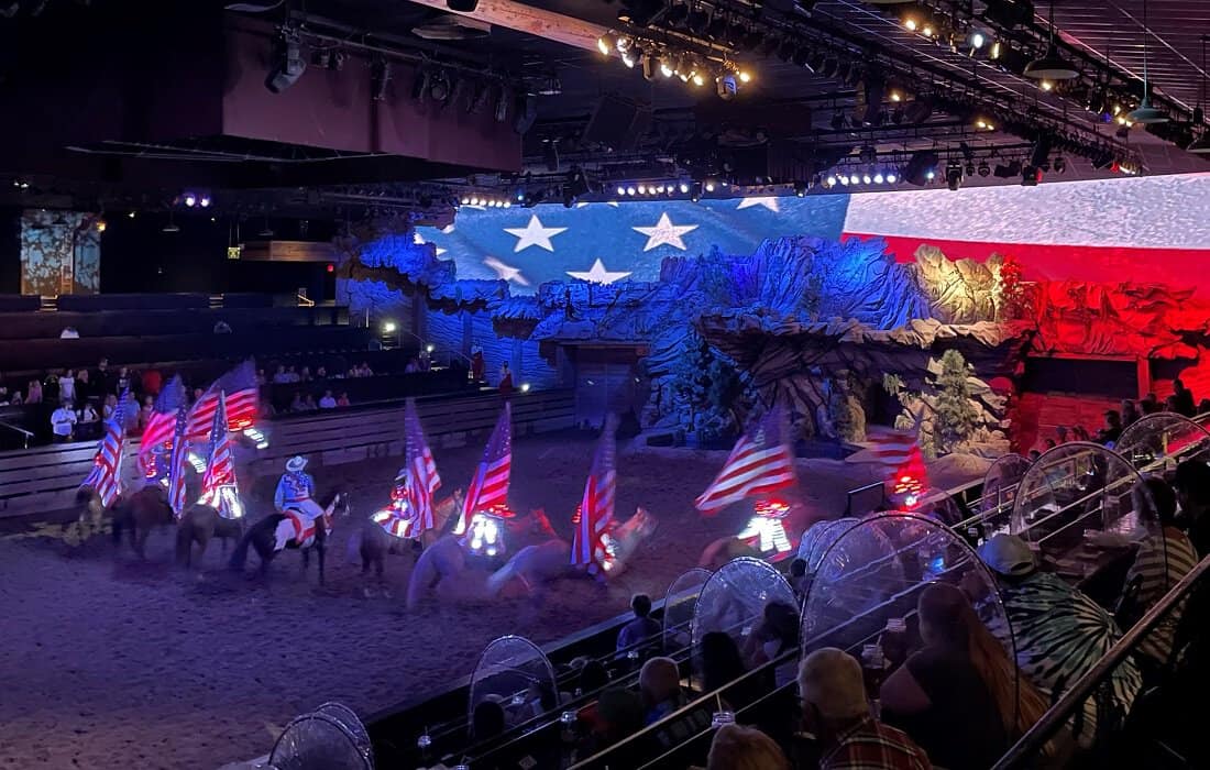 Dolly Parton’s Stampede