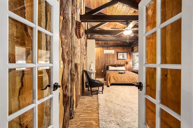 Camp Seminole Lodge Room