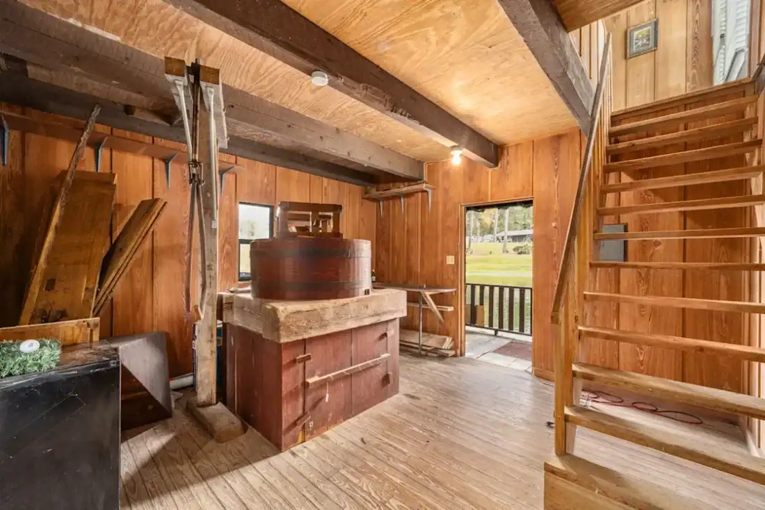 Seminole Spring Gristmill Inside View